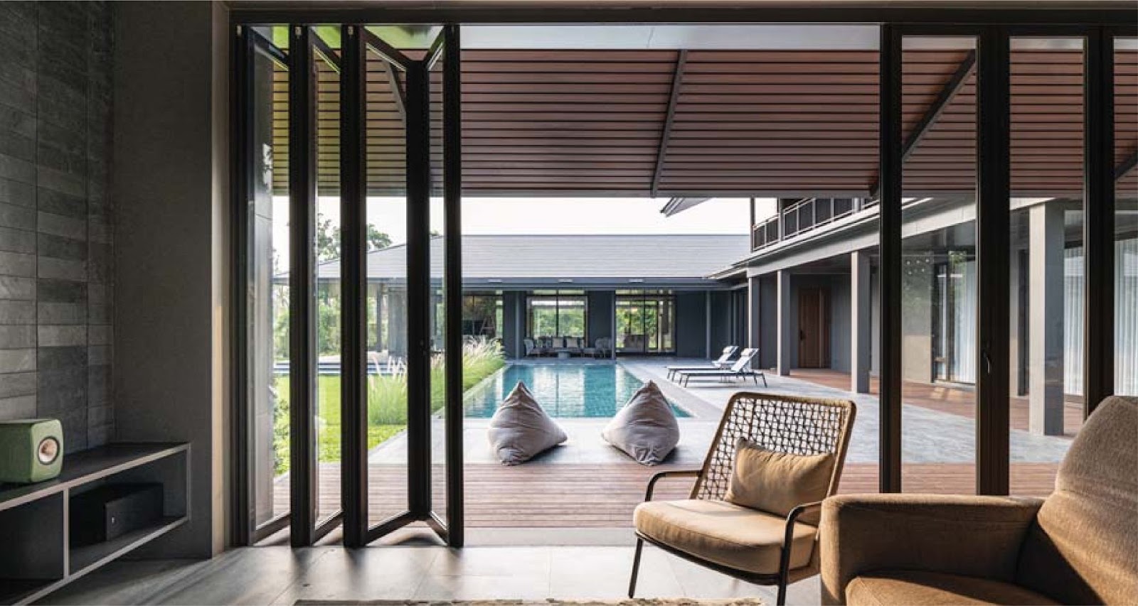 Aluminium Bi-fold Windows | Tostem India