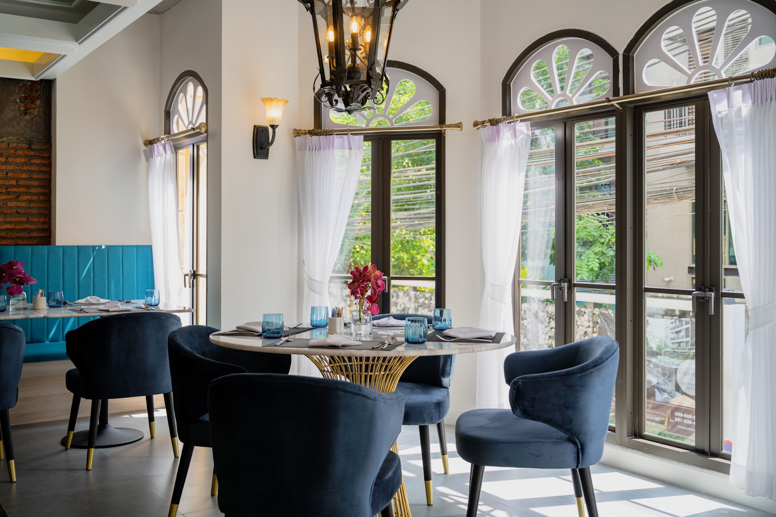 Aluminium Casement Doors - Tostem India