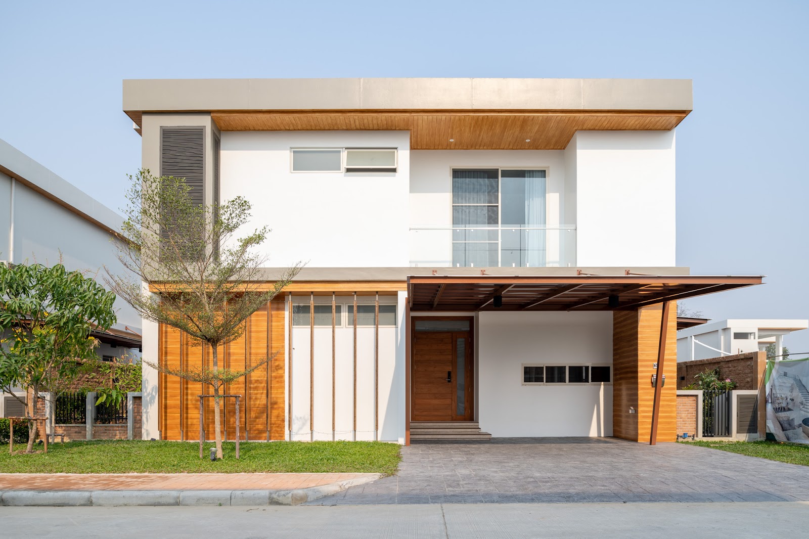 Energy-Efficient French Balcony Doors Tostem India