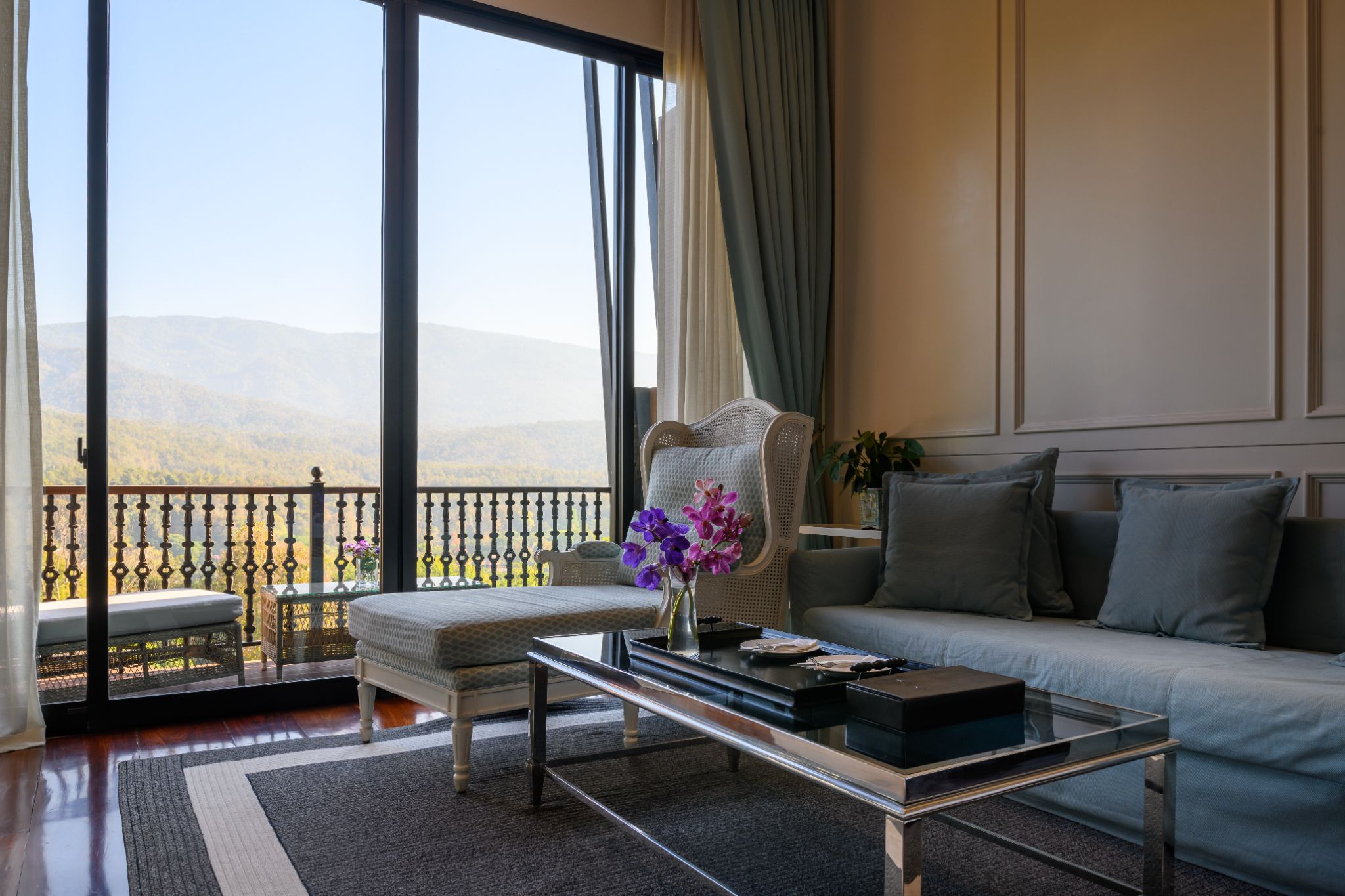 Sliding Door Design for Living Room | Tostem India