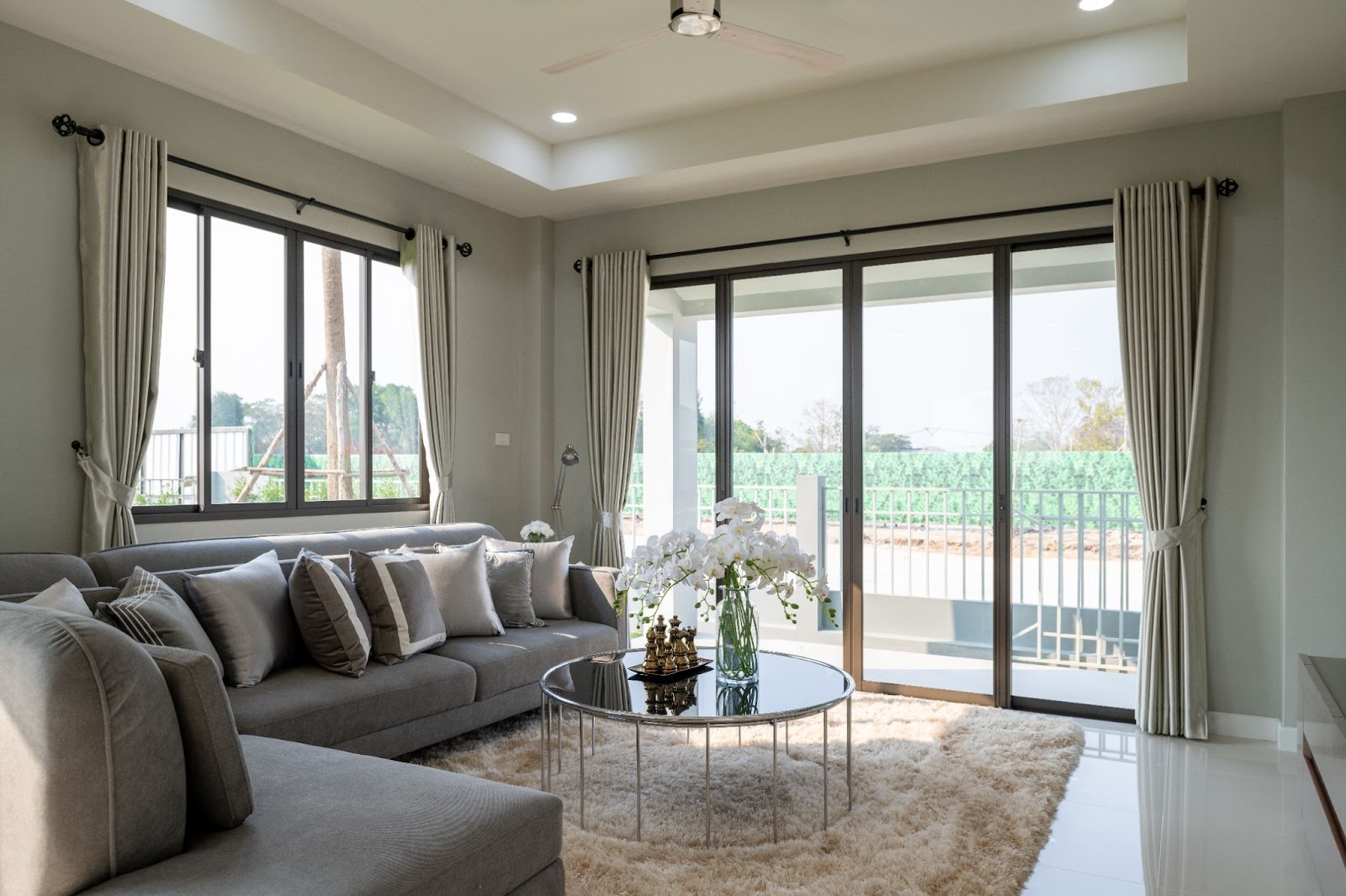 Vastu Tips for Living Room - Tostem India
