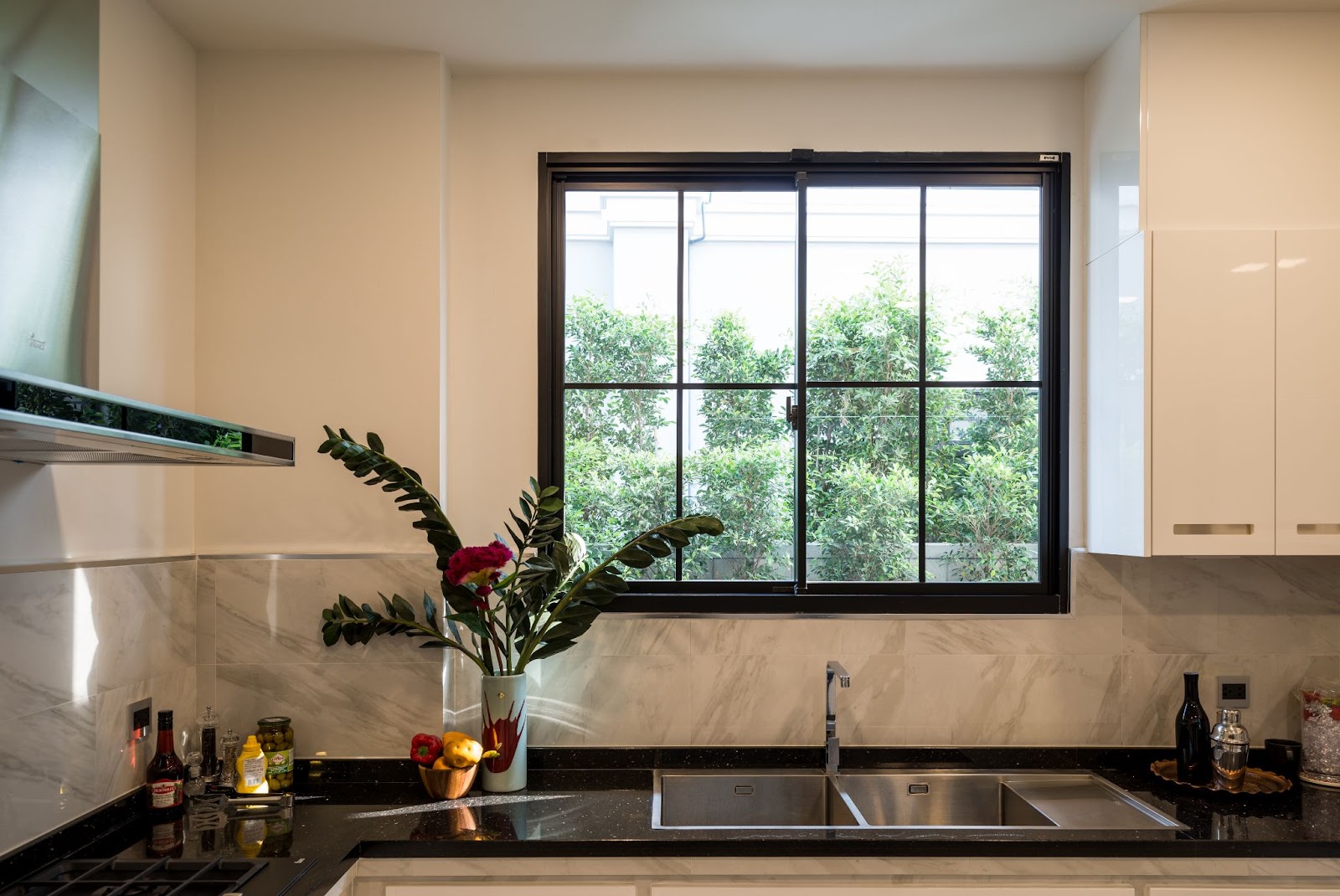 Aluminium Sliding Windows - Sliding Window for Balcony