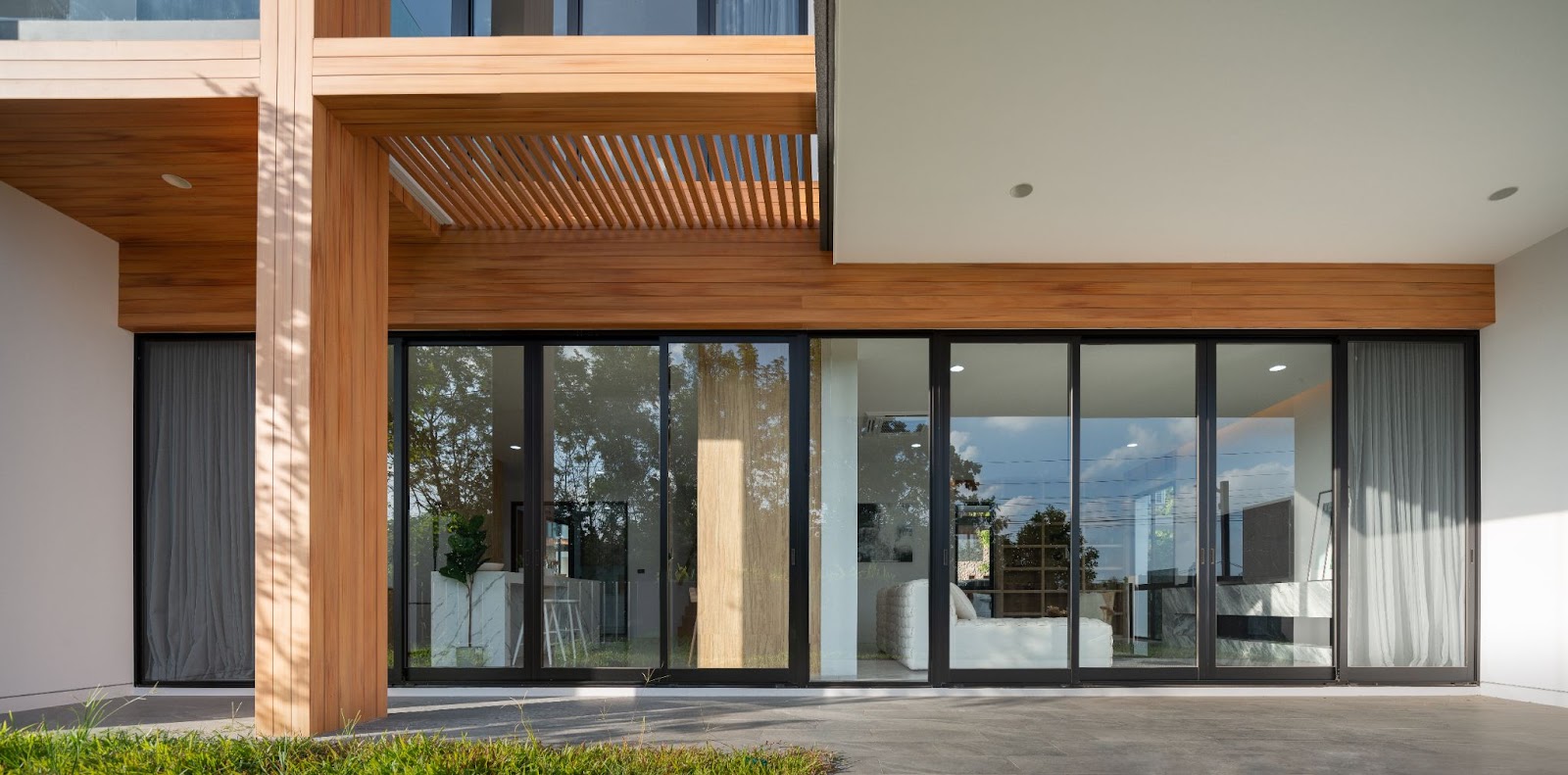 Aluminium Wooden Foldable Doors - Folding Bathroom Door