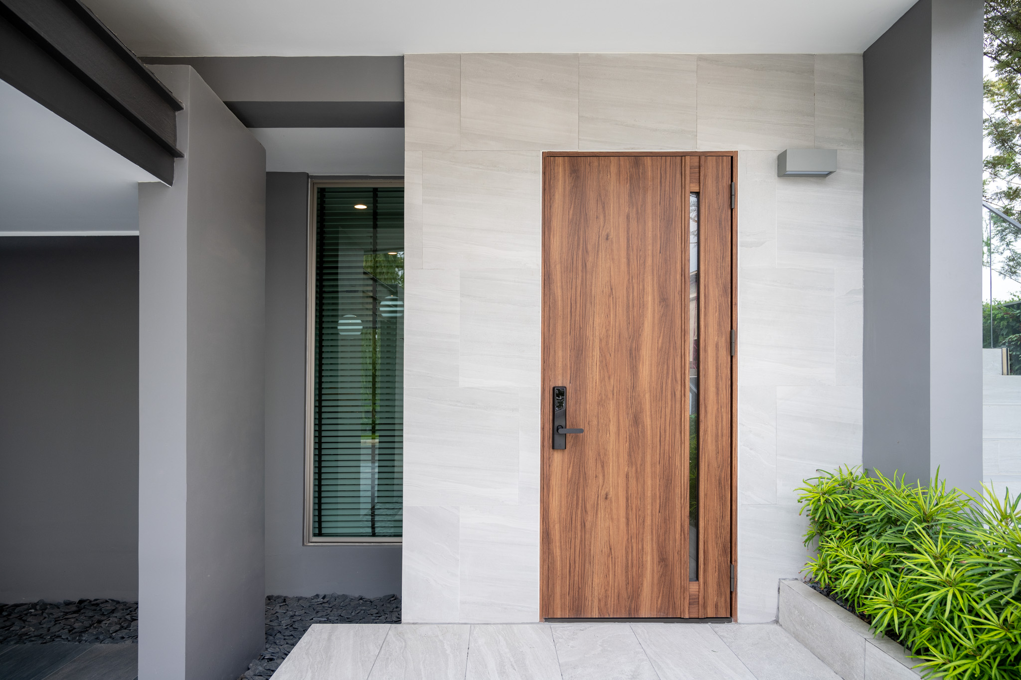 Steel Entrance Doors - Tostem India