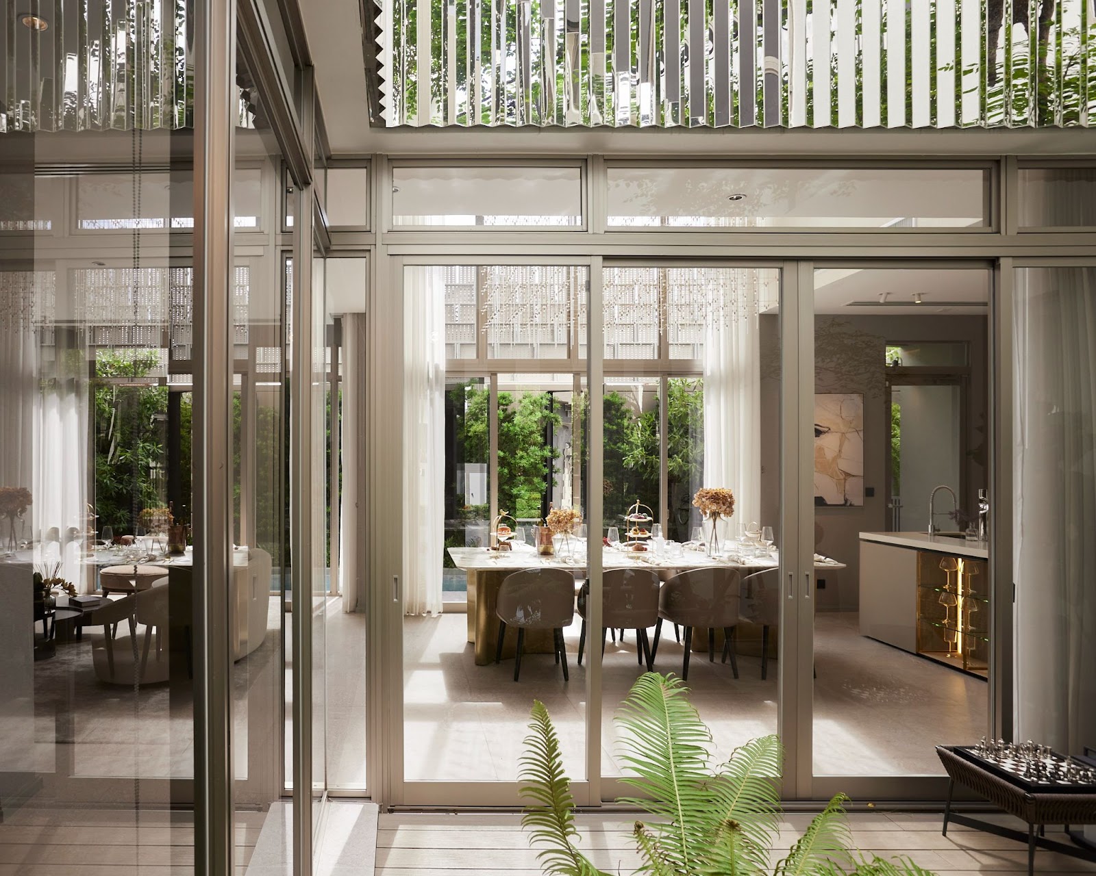 small kitchen window design - Tostem india