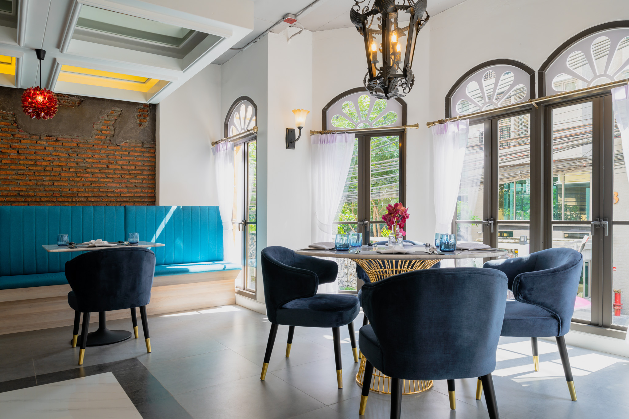 Modern Arch Design for Kitchen - Tostem India