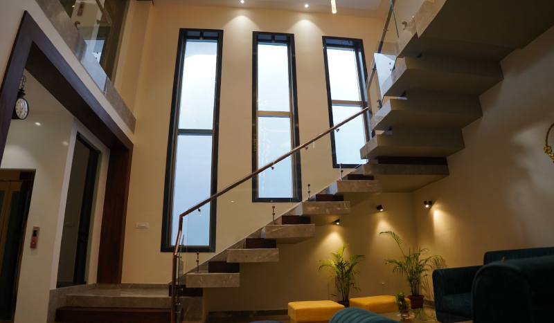Anodised vs. Powder Coated: Choosing the Right Finish for Your Aluminium Windows